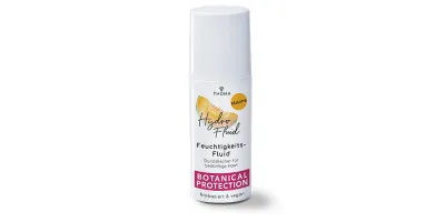 Eine Flasche des Hydro Feuchtigkeits Fluids Melone von THOMA mit der Kennzeichnung Botanical Protection Das Fluid ist biobasiert und vegan wirkt als Durstlöscher für bedürftige Haut Nahaufnahme des Pumpspenders